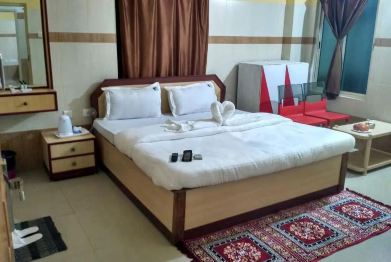Goroomgo Star Inn Sea View פורי מראה חיצוני תמונה