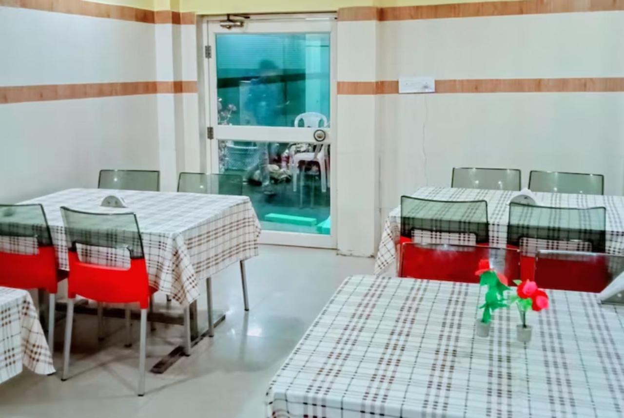 Goroomgo Star Inn Sea View פורי מראה חיצוני תמונה