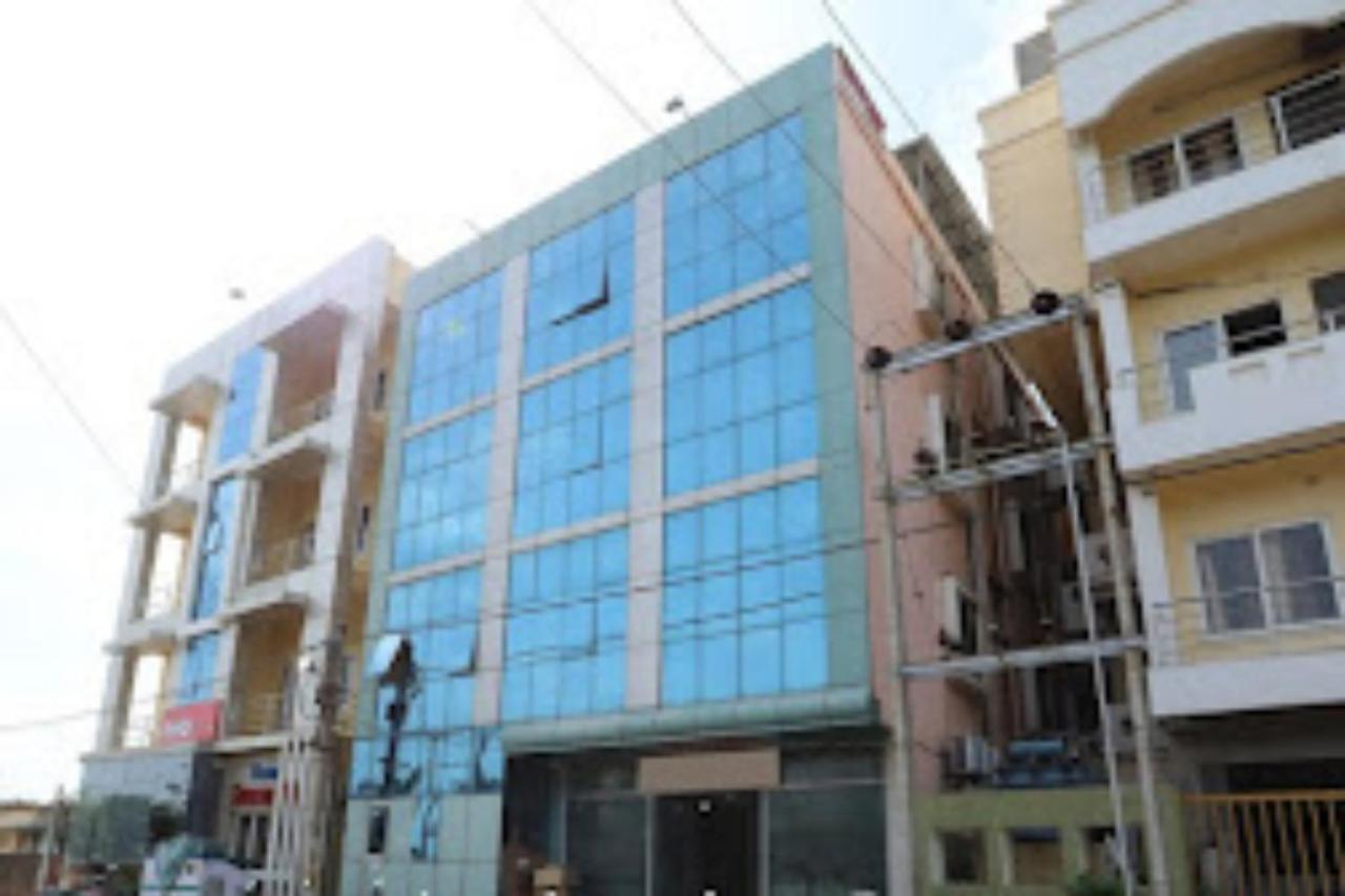 Goroomgo Star Inn Sea View פורי מראה חיצוני תמונה